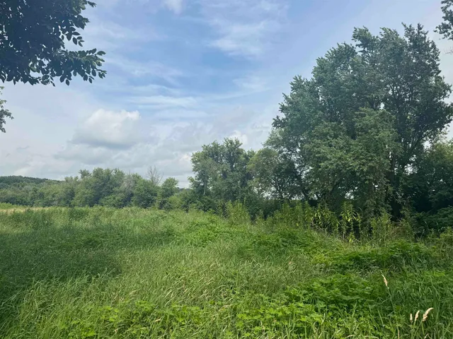 $435,000 | 34.59 M/l Acres Riverbend Road, Gratiot, WI 53541