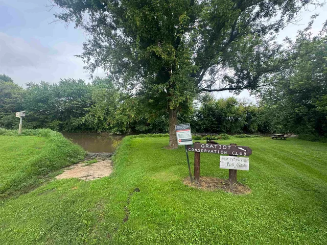 $435,000 | 34.59 M/l Acres Riverbend Road, Gratiot, WI 53541