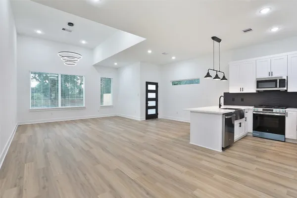 $1,899 | 8109 Bigwood Street, Unit A, Houston, TX 77078