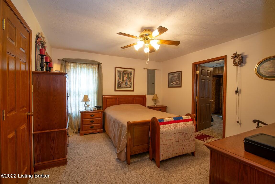 3334 J D Hudson Road Caneyville, KY 42721 - Photo 36 of 54 3334 Hudson Rd-135