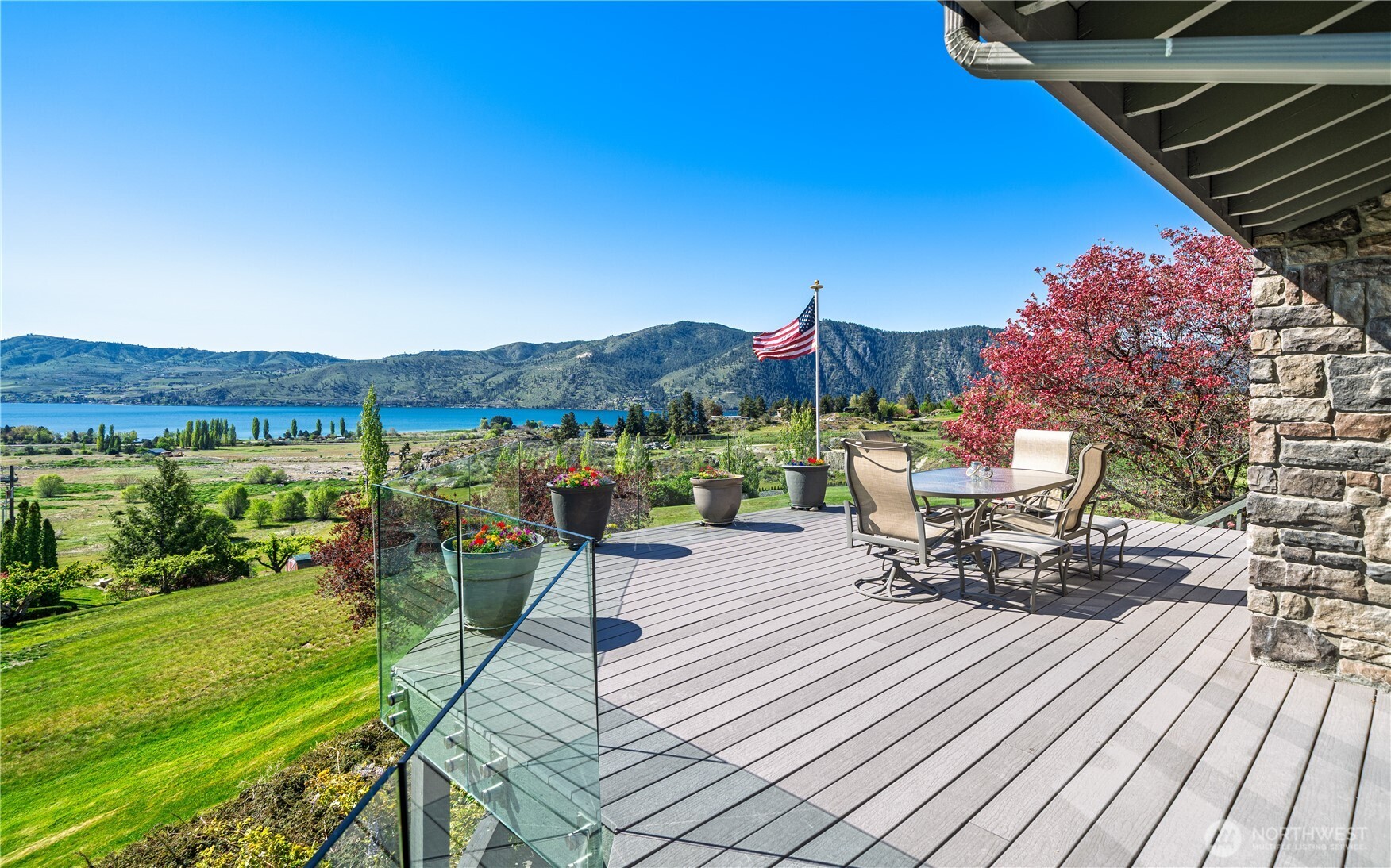 265 Proctor Boulevard Manson, WA 98831 - Photo 12 of 38