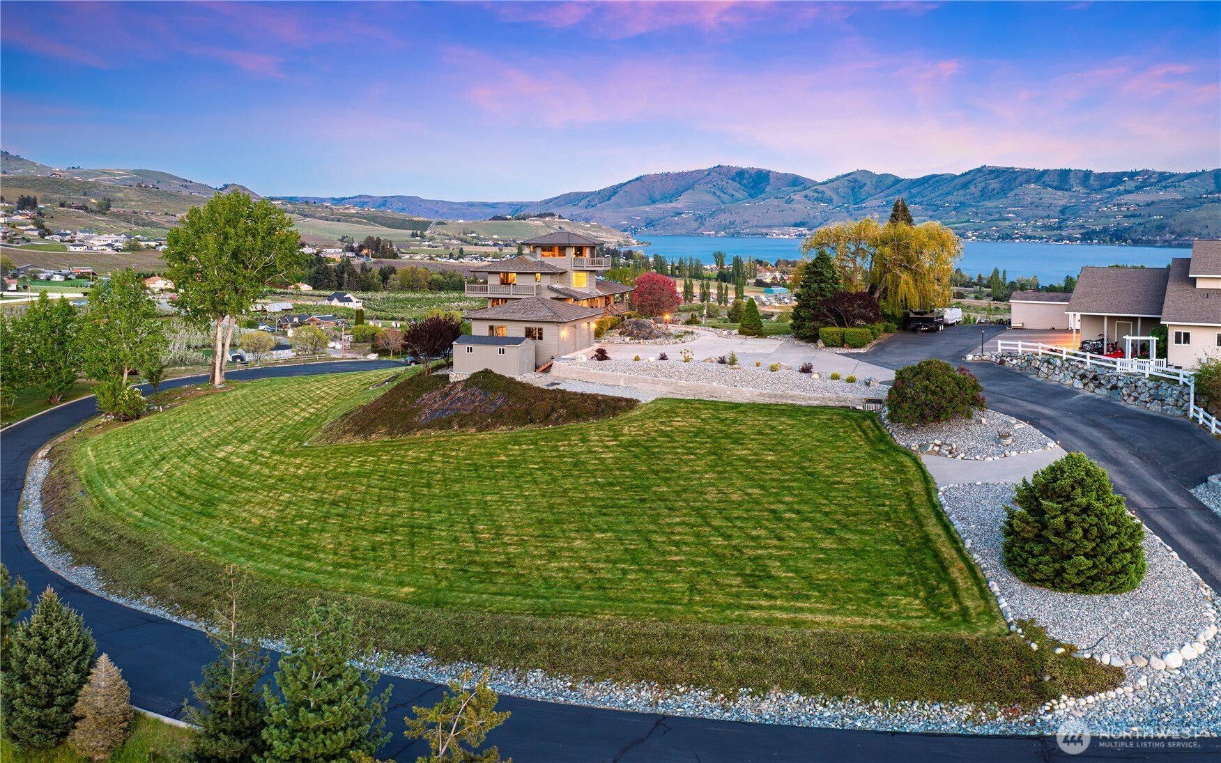 265 Proctor Boulevard Manson, WA 98831 - Photo 4 of 38