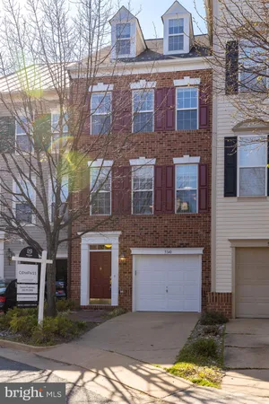 $4,500 | 5140 Donovan Drive, Alexandria, VA 22304