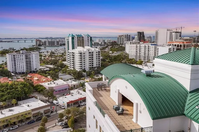 $1,595,000 | 505 South Orange Avenue, Unit 301, Sarasota, FL 34236