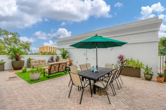 $1,595,000 | 505 South Orange Avenue, Unit 301, Sarasota, FL 34236