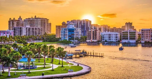 $1,595,000 | 505 South Orange Avenue, Unit 301, Sarasota, FL 34236