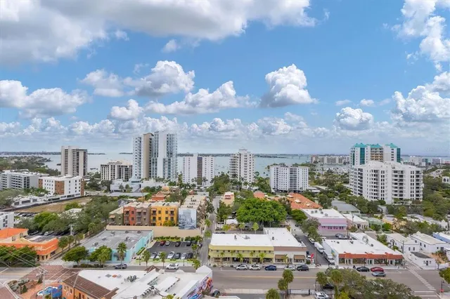 $1,595,000 | 505 South Orange Avenue, Unit 301, Sarasota, FL 34236