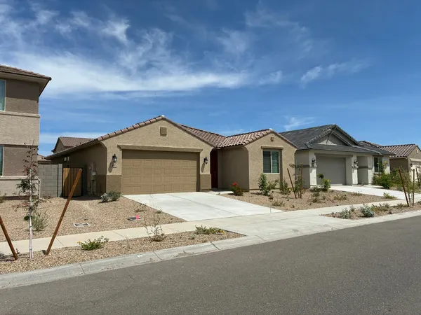 $2,295 | 18372 West Villa Chula Lane, Surprise, AZ 85387
