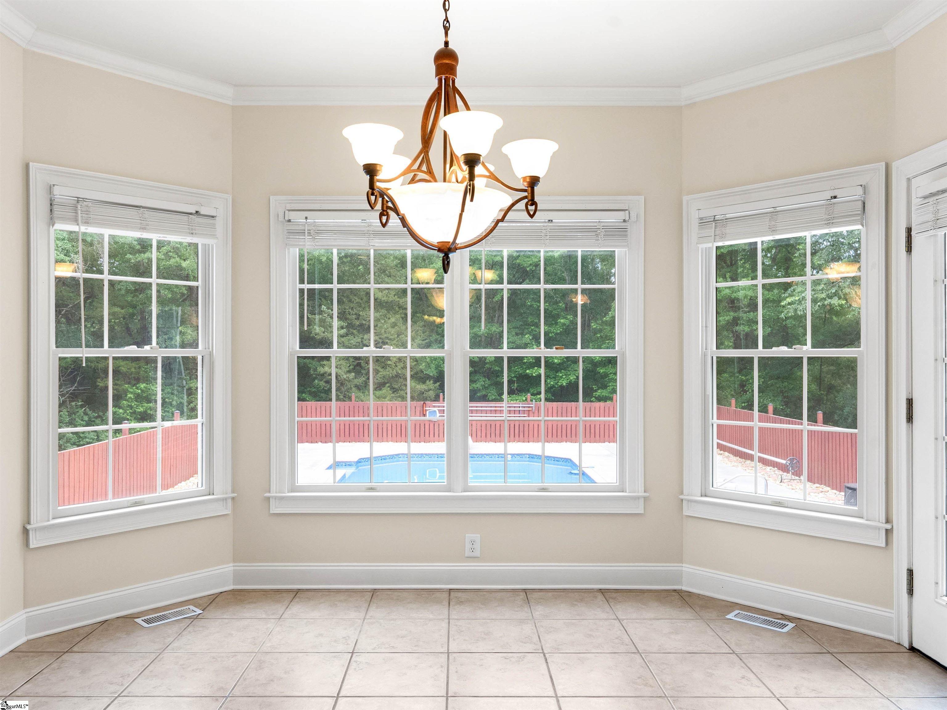 453 Circle Road Greer, SC 29651 - Photo 12 of 29