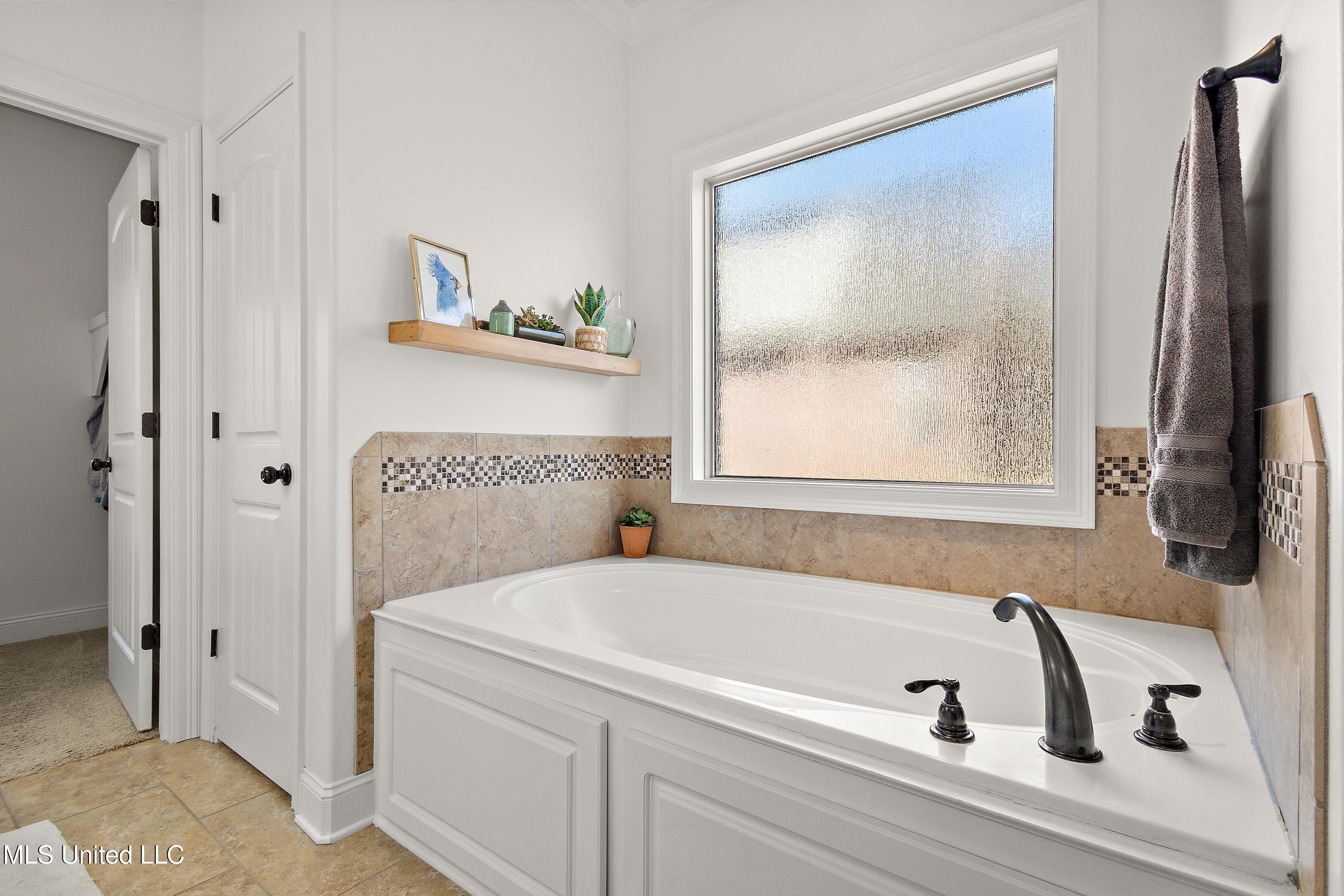 154 Grayhawk Drive Madison, MS 39110 - Photo 16 of 31 17