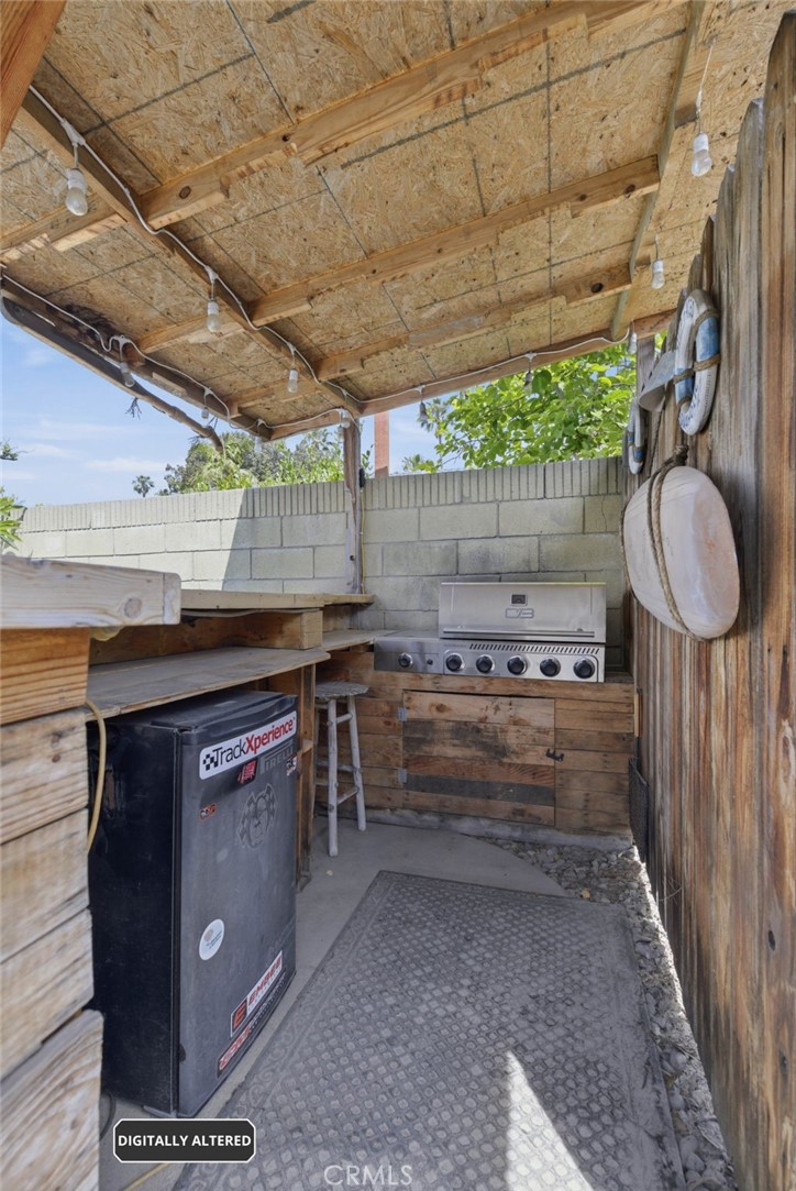 1935 West Chanticleer Road Anaheim, CA 92804 - Photo 28 of 33 BBQ