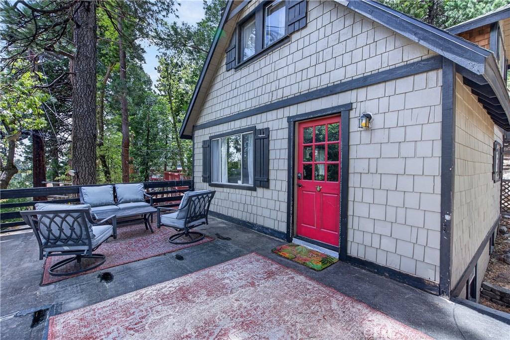 1190 Scenic Way Rimforest, CA 92378 - Photo 12 of 38