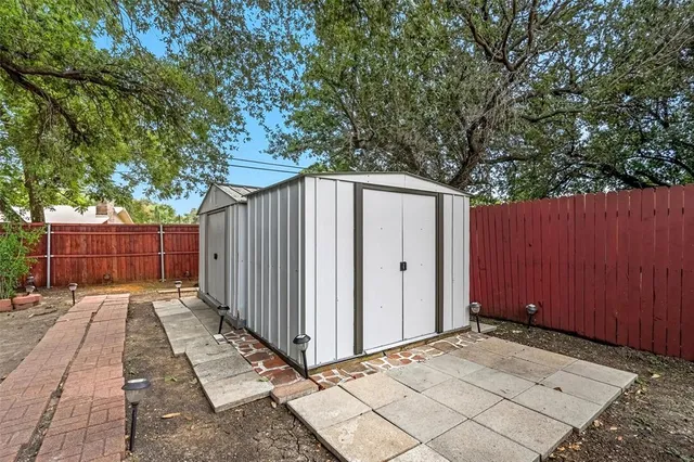 $369,995 | 8120 Greenhollow Lane, Dallas, TX 75240