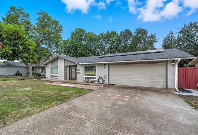 $369,995 | 8120 Greenhollow Lane, Dallas, TX 75240