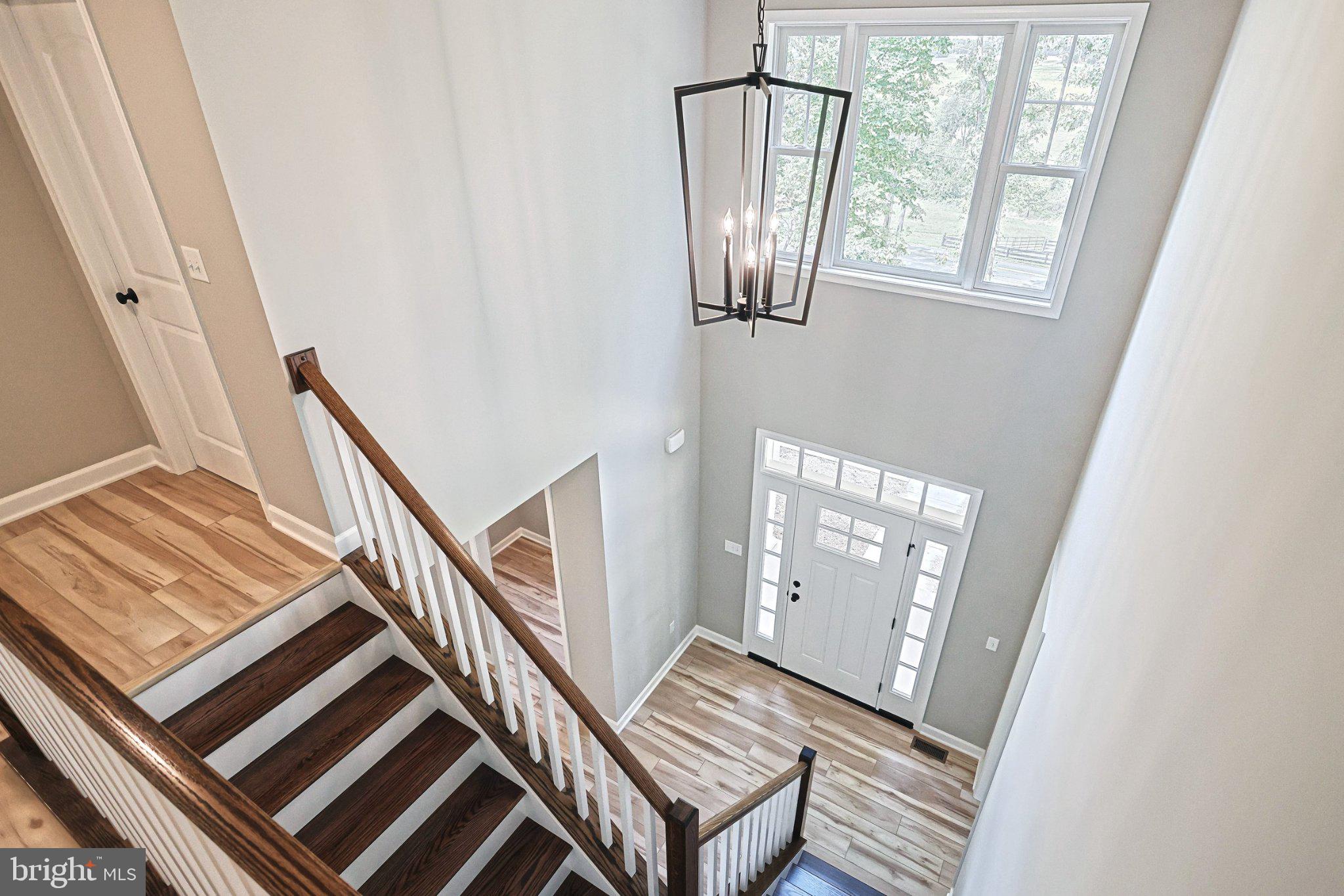 25 South Orchard View Drive Hanover, PA 17331 - Photo 8 of 44 Inviting entryway with natural light.