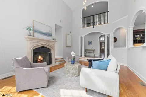 $1,950,000 | 33 Fox Run, North Caldwell, NJ 07006