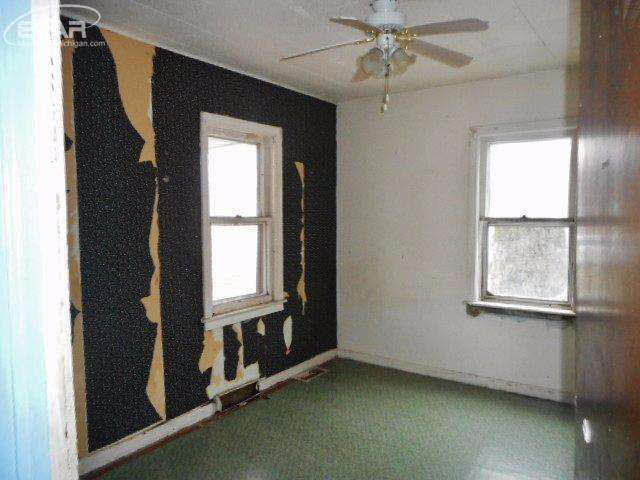 2502 Branch Road Flint, MI 48506 - Photo 6 of 18 21245453-5.JPG