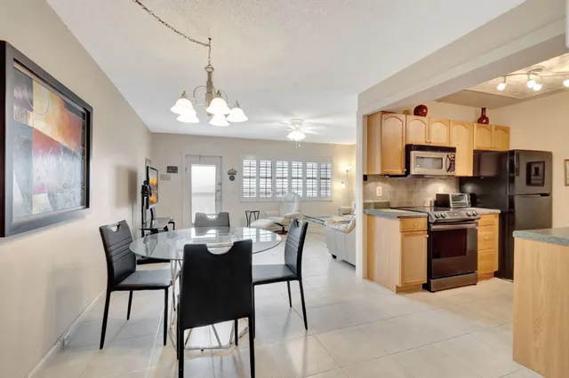 $1,400 | 4050 Cornwall C, Boca Raton, FL 33434