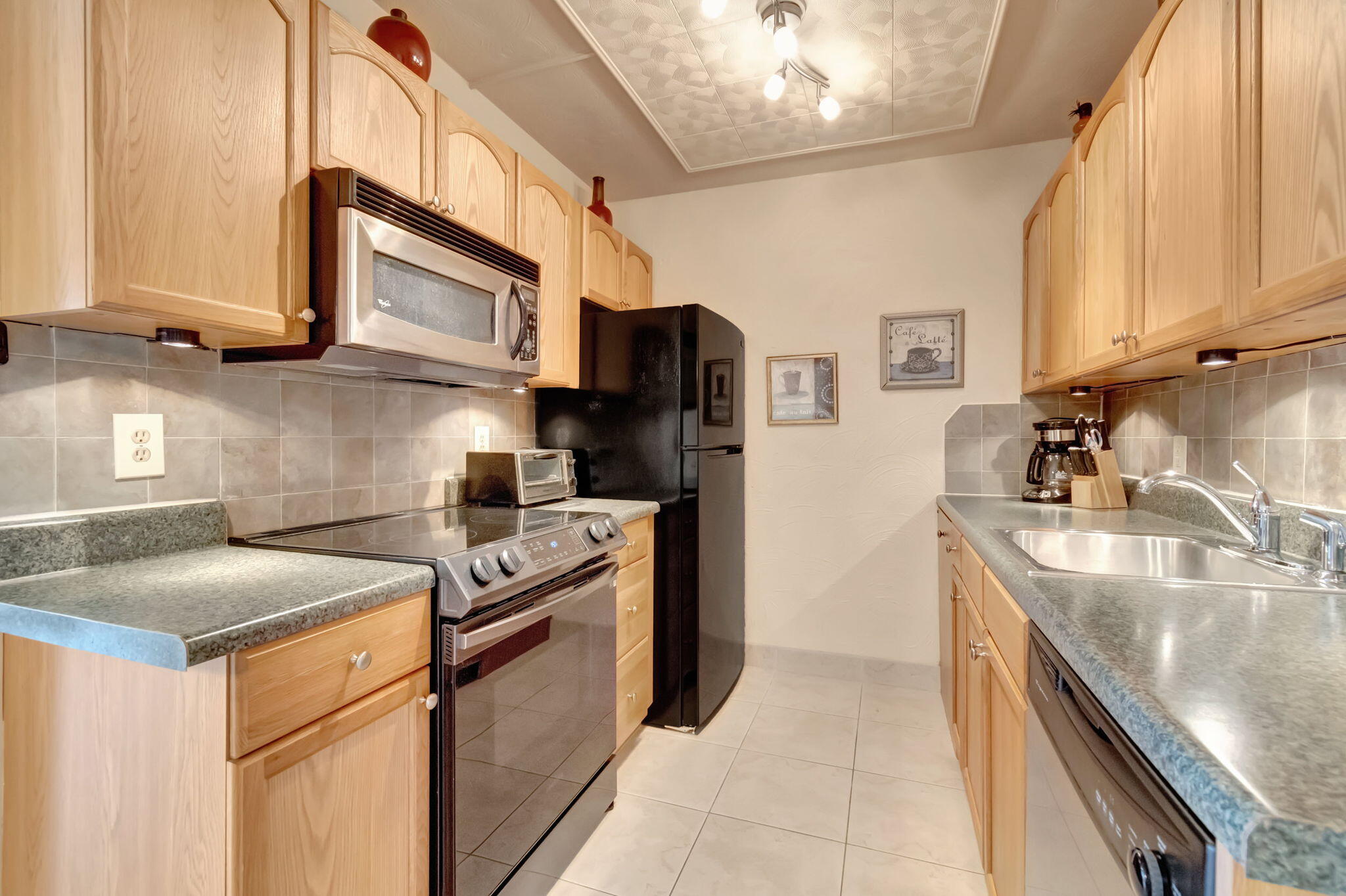 4050 Cornwall C Boca Raton, FL 33434 - Photo 16 of 80 18-web-or-mls-DSC_7524