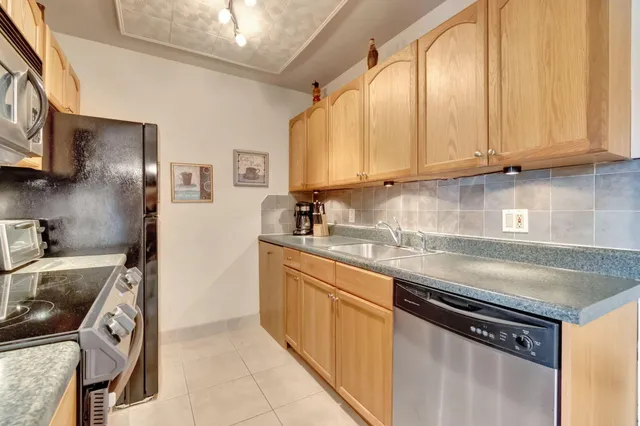 $1,400 | 4050 Cornwall C, Boca Raton, FL 33434