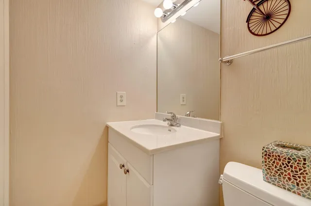 $1,400 | 4050 Cornwall C, Boca Raton, FL 33434