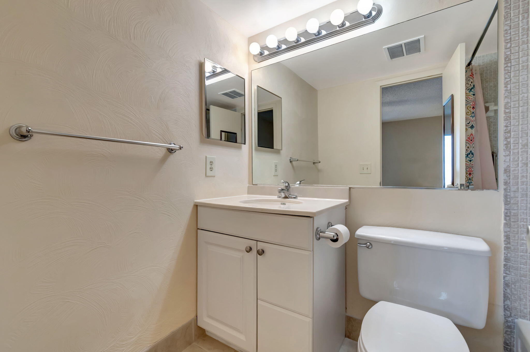 4050 Cornwall C Boca Raton, FL 33434 - Photo 27 of 80 29-web-or-mls-DSC_7614