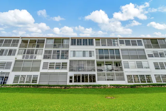 $1,400 | 4050 Cornwall C, Boca Raton, FL 33434