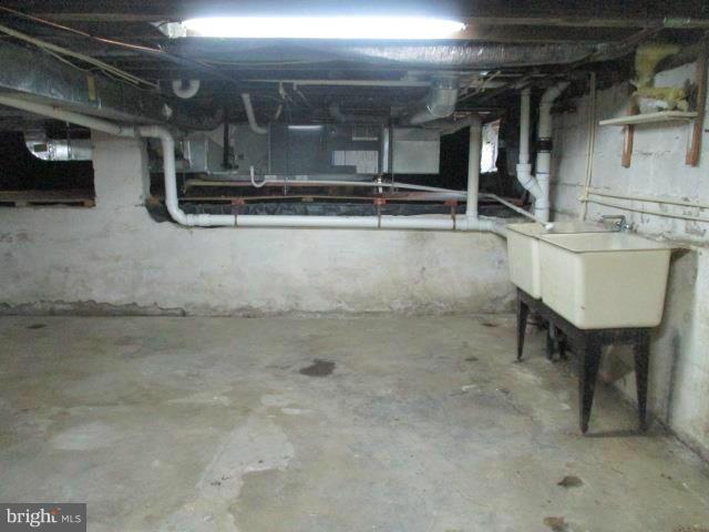 2919 Ritchie Avenue Baltimore, MD 21219 - Photo 23 of 24 a close view of sink
