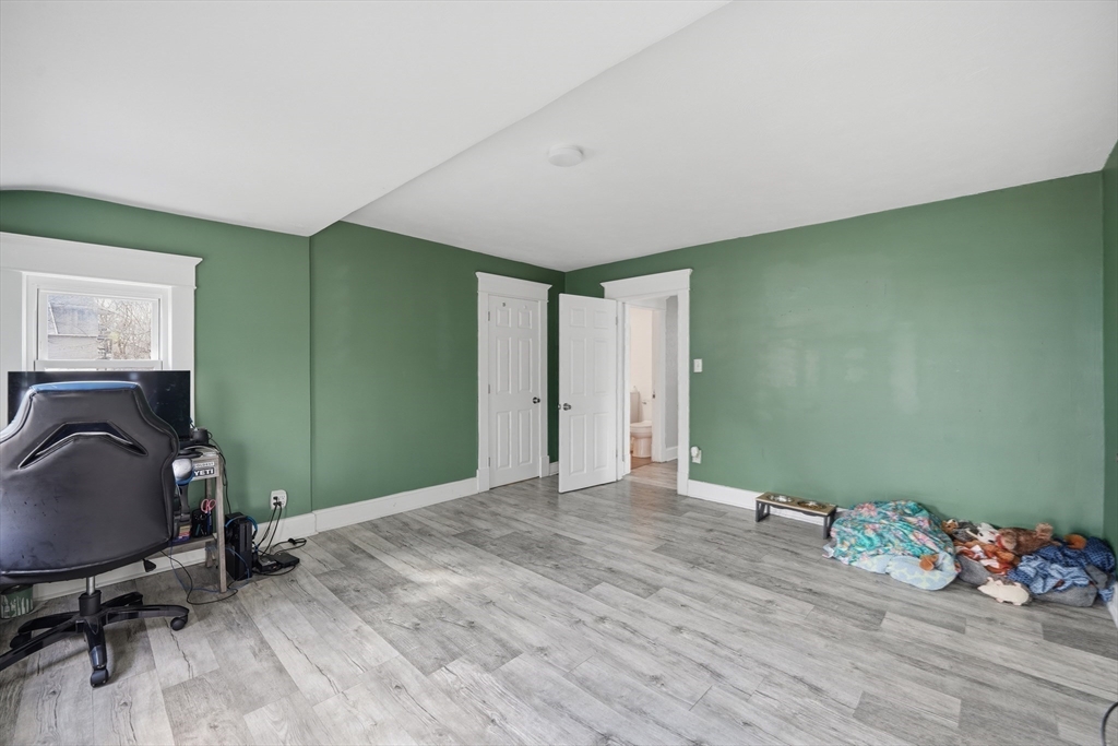 115 Pasadena Street Springfield, MA 01108 - Photo 23 of 34