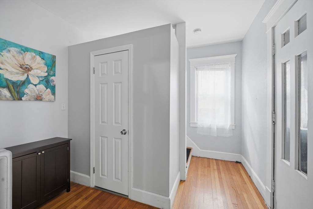 115 Pasadena Street Springfield, MA 01108 - Photo 6 of 34