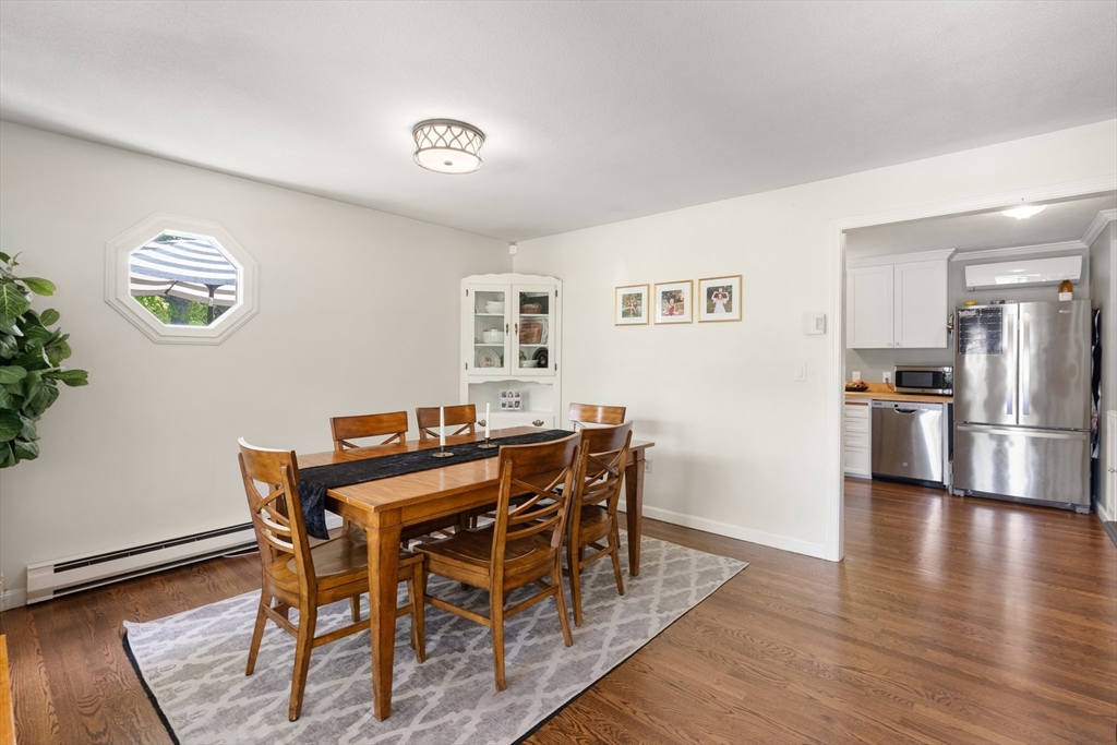 9 Debbies Lane Barnstable, MA 02648 - Photo 4 of 32