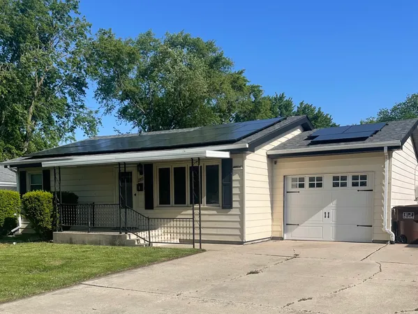 $199,900 | 297 Jan Drive, Manteno, IL 60950