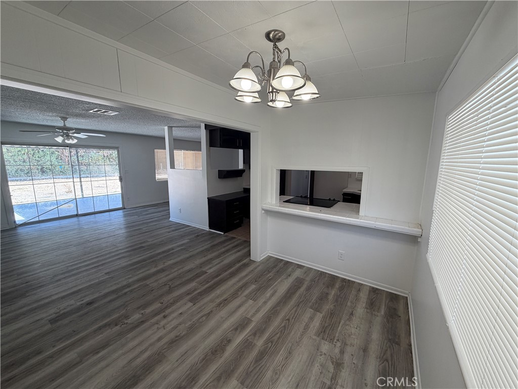 44261 Calston Avenue Lancaster, CA 93535 - Photo 9 of 37