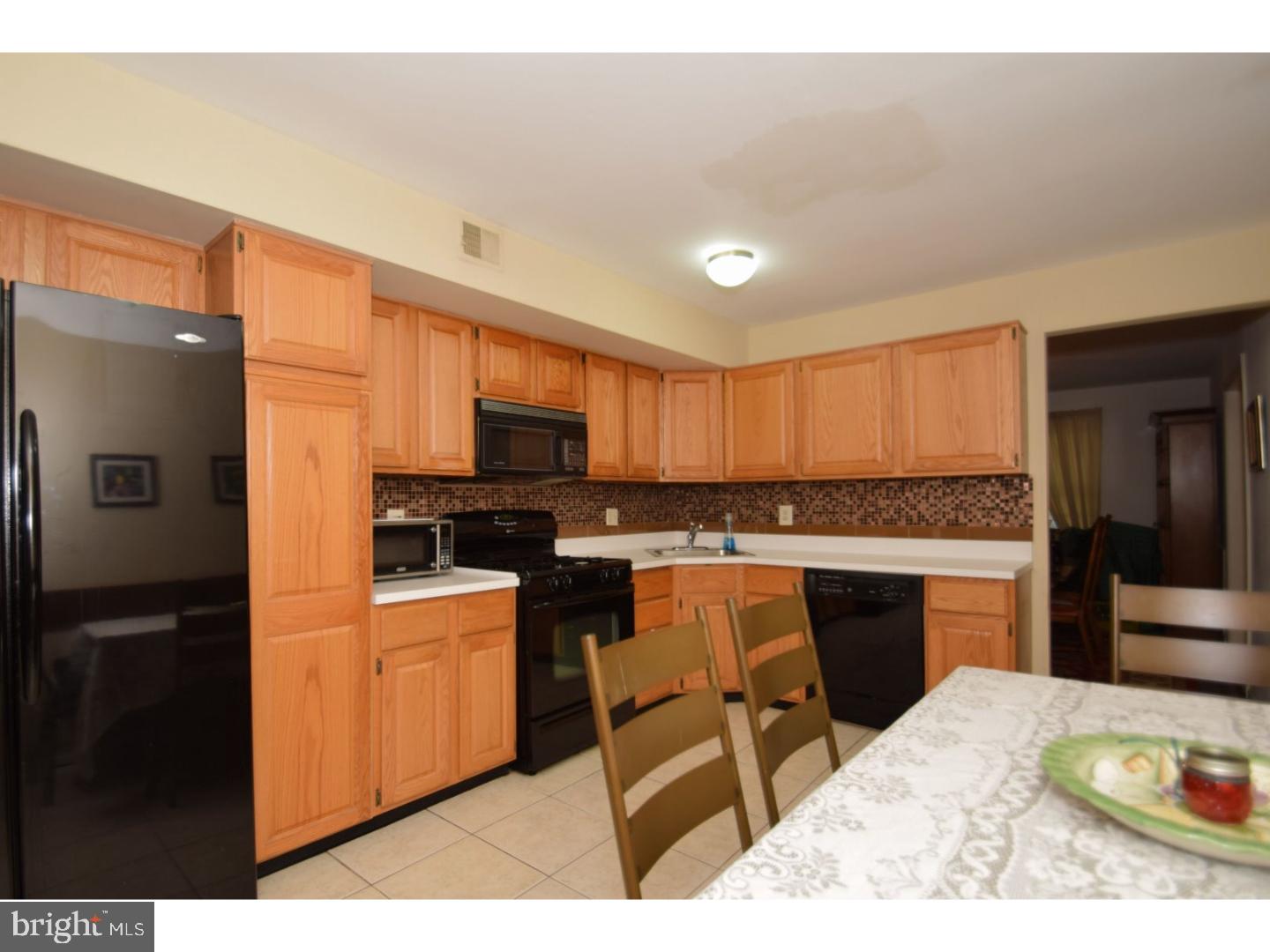 27 Main Street Wayne, PA 19087 - Photo 8 of 23 Kitchen