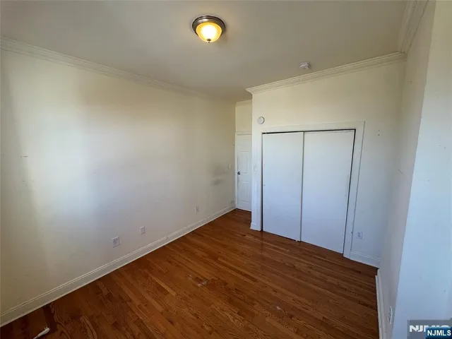 $369,900 | 372 Communipaw Avenue, Unit 4, Jersey City, NJ 07304