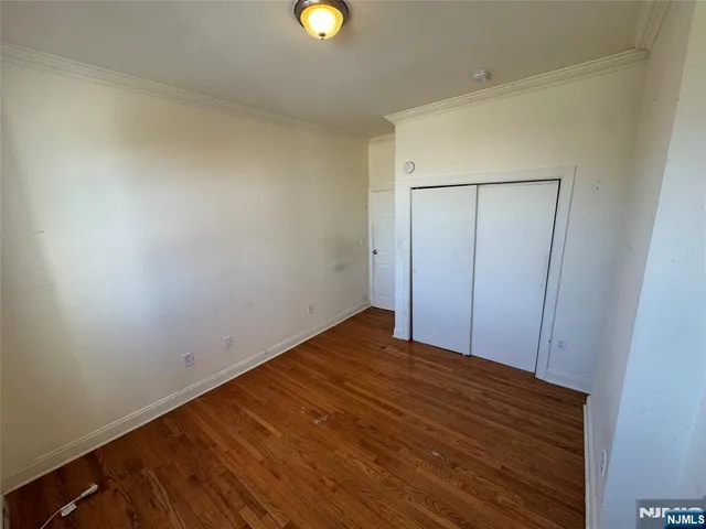 $369,900 | 372 Communipaw Avenue, Unit 4, Jersey City, NJ 07304