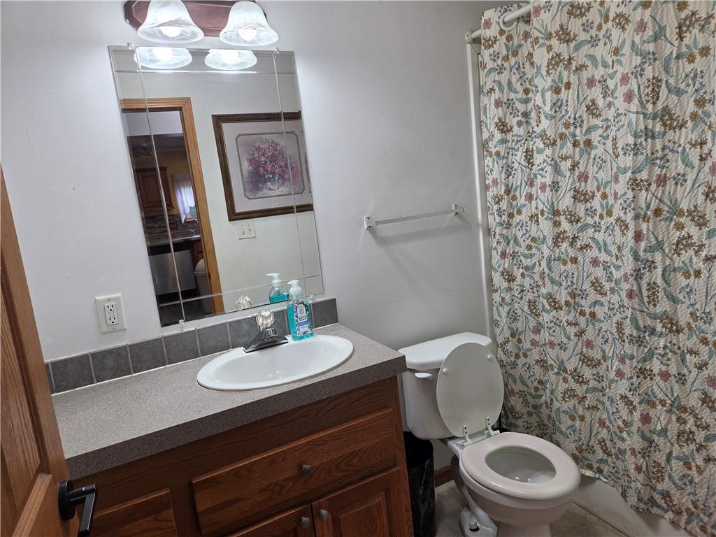 357 Old Sharon Road Mercer, PA 16137 - Photo 12 of 16