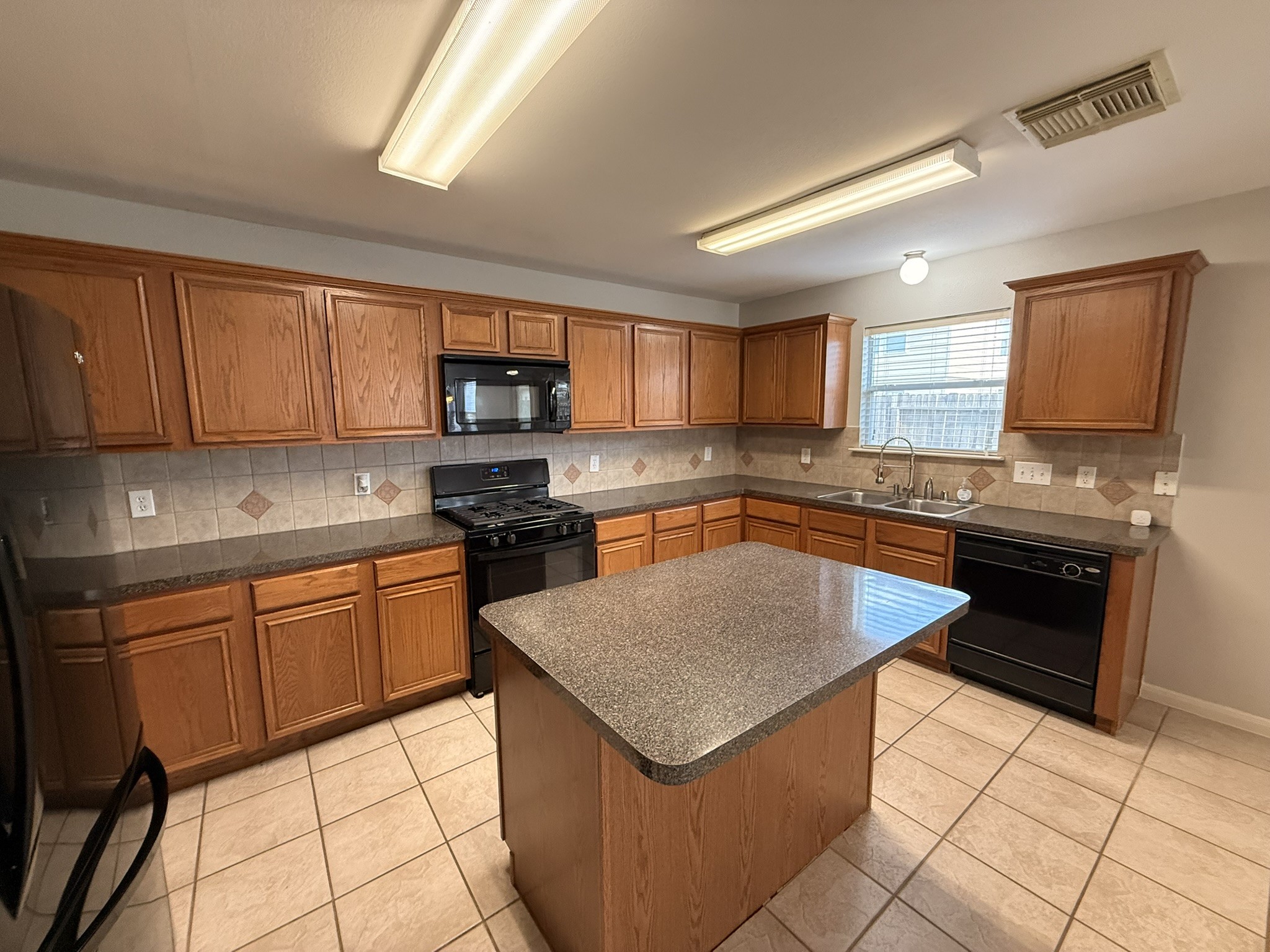 23610 Hidden Maple Drive Spring, TX 77373 - Photo 2 of 14 Island kitchen
