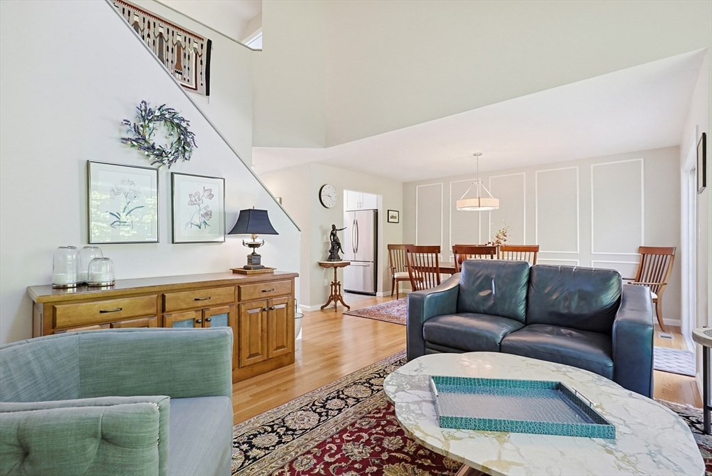 27 Country Hill Road, Unit 27 Holden, MA 01522 - Photo 16 of 38