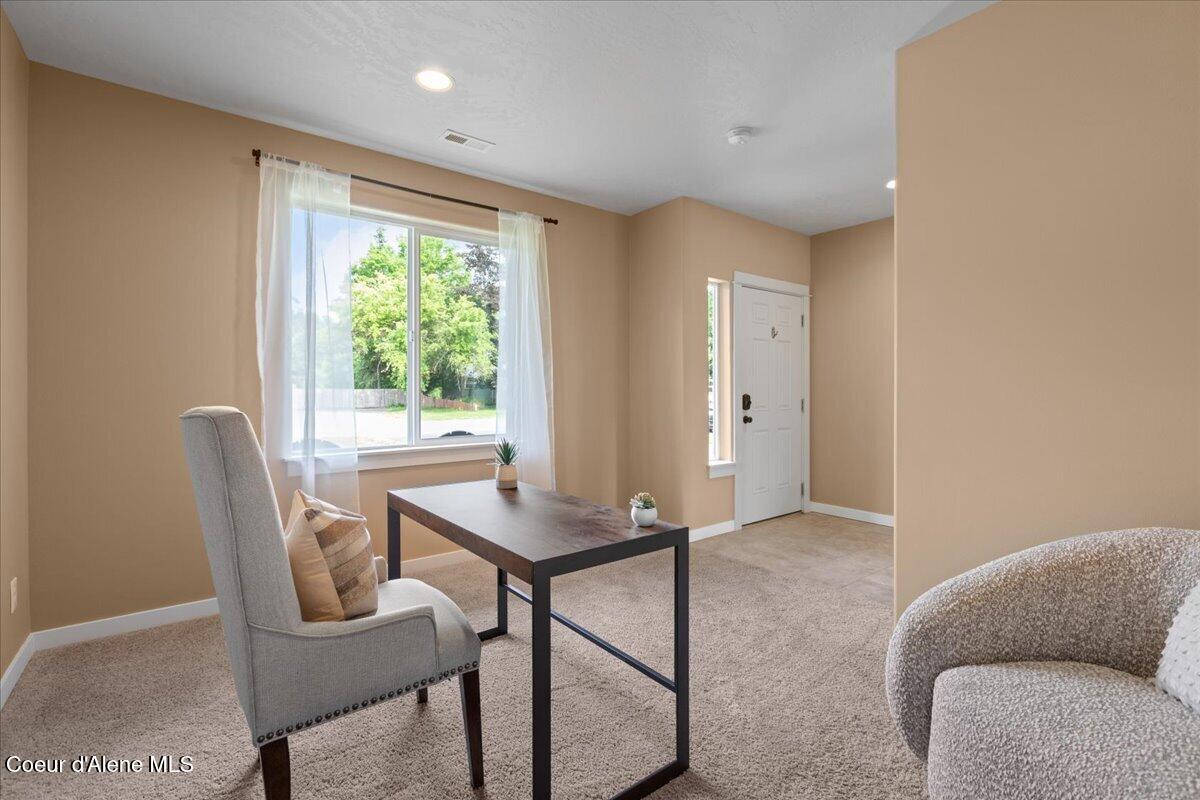 210 4th Street Dover, ID 83825 - Photo 18 of 70 18-Office