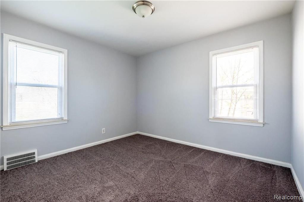 3974 Mildred Street Wayne, MI 48184 - Photo 10 of 28