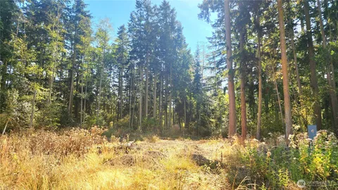 $120,000 | 1976 North Boon Road, Oak Harbor, WA 98277