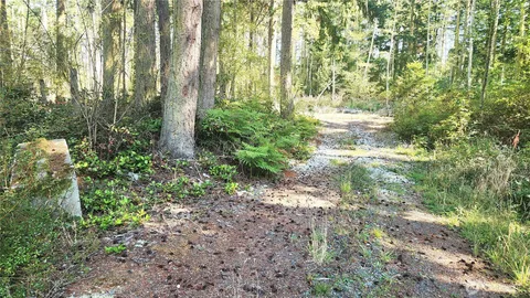 $120,000 | 1976 North Boon Road, Oak Harbor, WA 98277