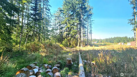 $120,000 | 1976 North Boon Road, Oak Harbor, WA 98277