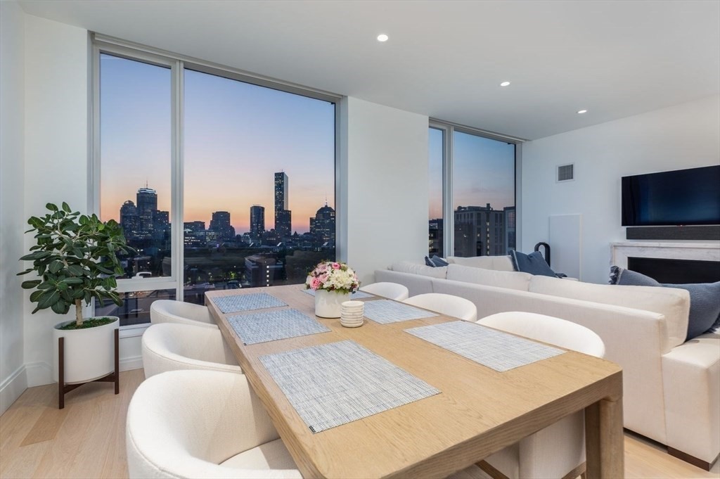 380 Harrison Avenue, Unit 14G Boston, MA 02118 - Photo 20 of 40