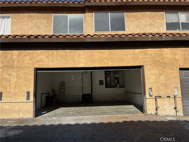 $389,000 | 16595 Upland Avenue, Unit E, Fontana, CA 92335
