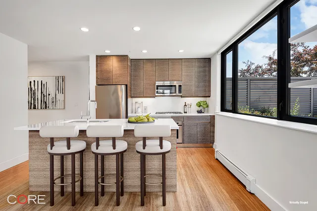 $2,395,000 | 305 West 16th Street, Unit 6E | Chelsea
