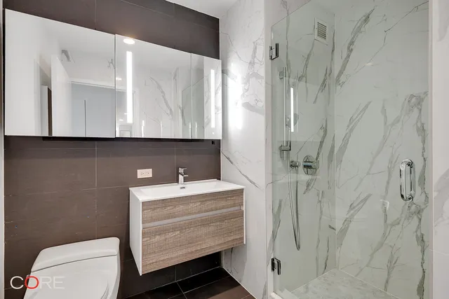 $2,395,000 | 305 West 16th Street, Unit 6E | Chelsea