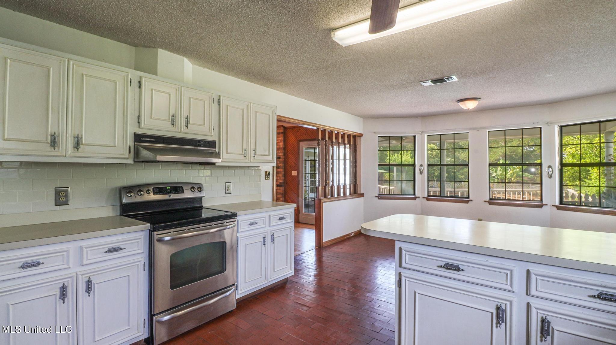 18895 West Wortham Road Saucier, MS 39574 - Photo 8 of 34 W Wortham-81011