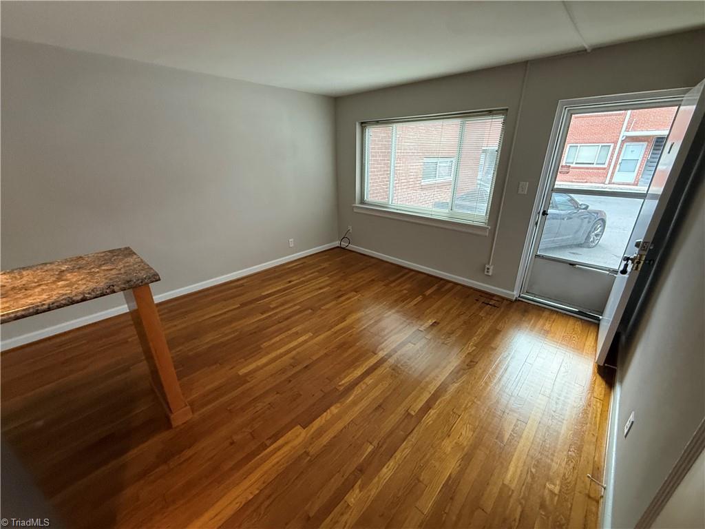 1900 Queen Street, Unit A7 Winston-Salem, NC 27103 - Photo 4 of 8